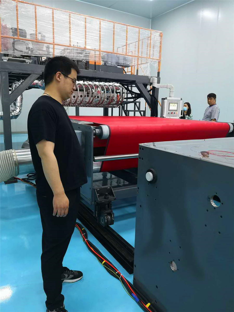 熔噴聚丙烯無無紡布生產(chǎn)線_玖德隆機械有限公司